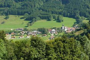 Vue sur le village de Lullin - JPEG - 243.6 ko